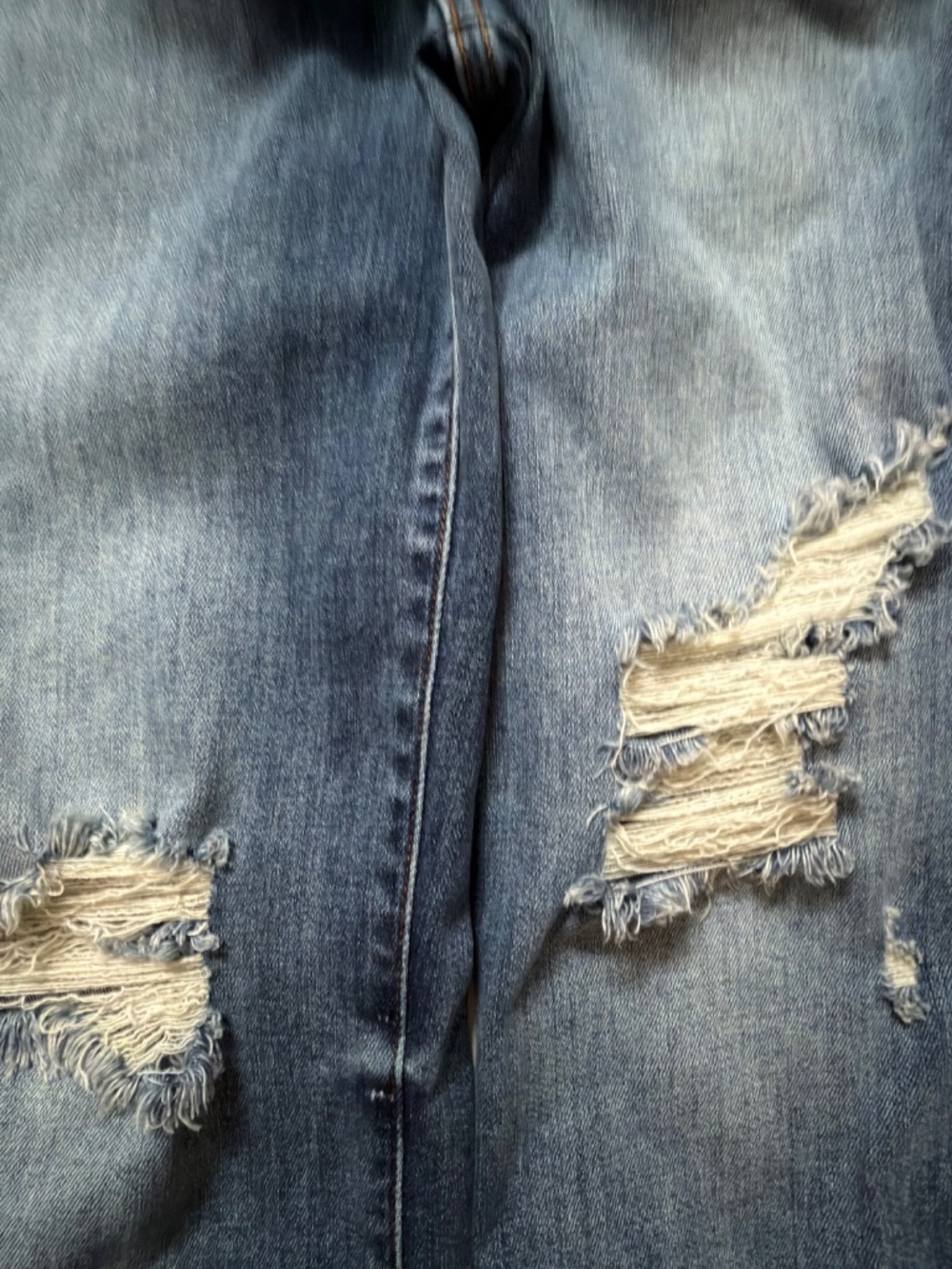 $75 Judy Blue (Los Angeles) Dad distressed jeans size 13/31 - Picture 11 of 11